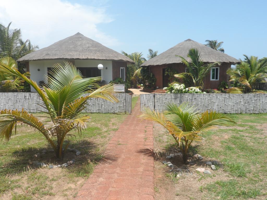 Legacy Tribe Beach Resort Prampram Экстерьер фото