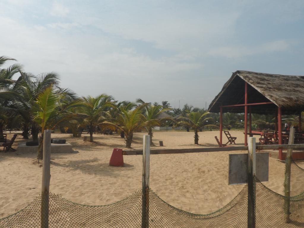 Legacy Tribe Beach Resort Prampram Экстерьер фото