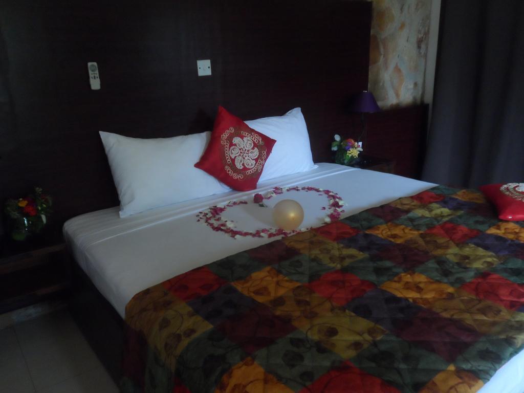 Legacy Tribe Beach Resort Prampram Экстерьер фото