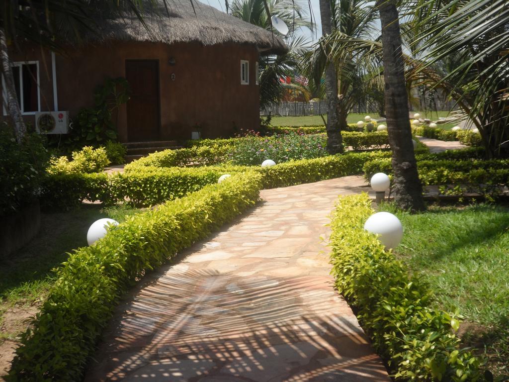 Legacy Tribe Beach Resort Prampram Экстерьер фото