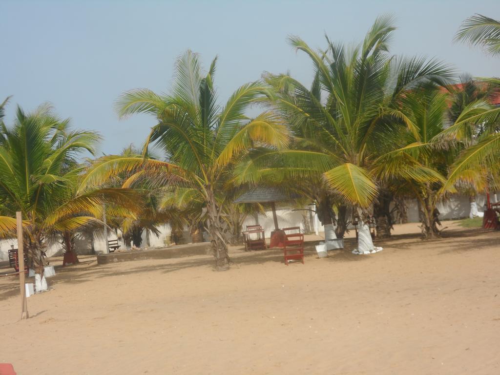 Legacy Tribe Beach Resort Prampram Экстерьер фото